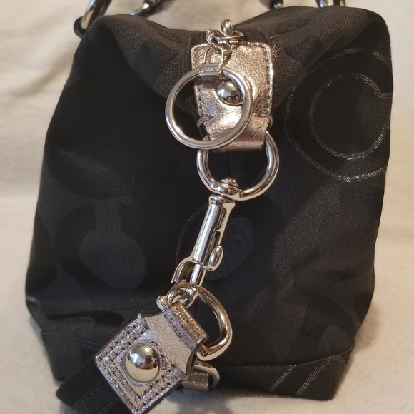 Coach Poppy Collection - Picture 4 of 6